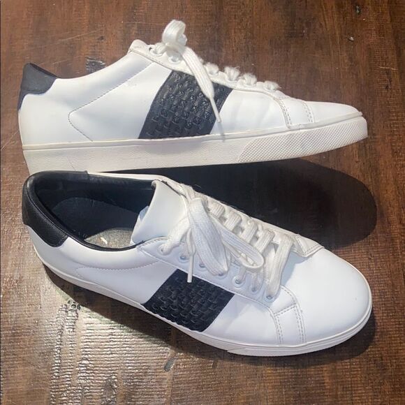 Men’s white and black Zara tennis shoes, size 9 US - Picture 1 of 8